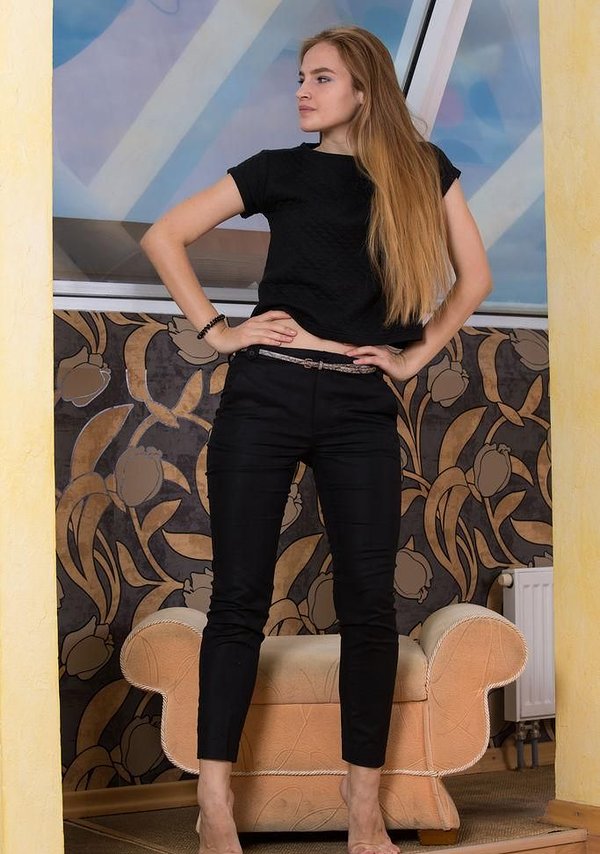 Вика, 19 лет, 1 размер груди